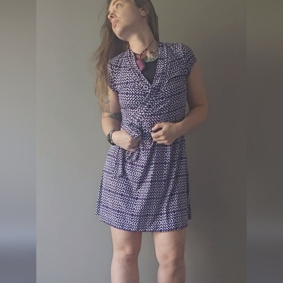 Liz Claiborne Stretch Belted Wrap Front Dress Small/Medium - Picture 2 of 9